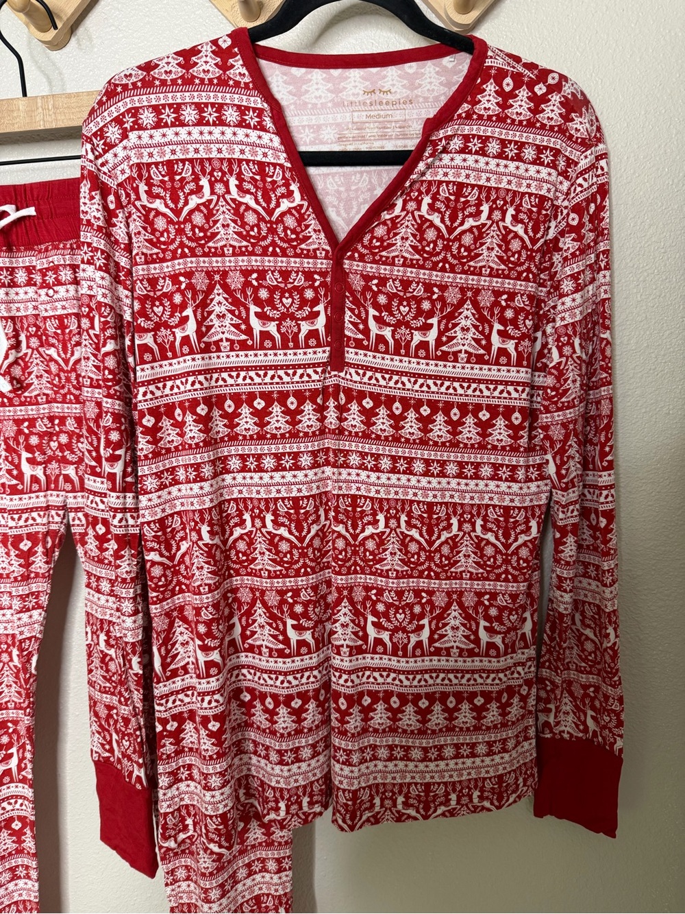 Little Sleepies Pajama Set Reindeer Collection Sz M - Picture 2 of 7